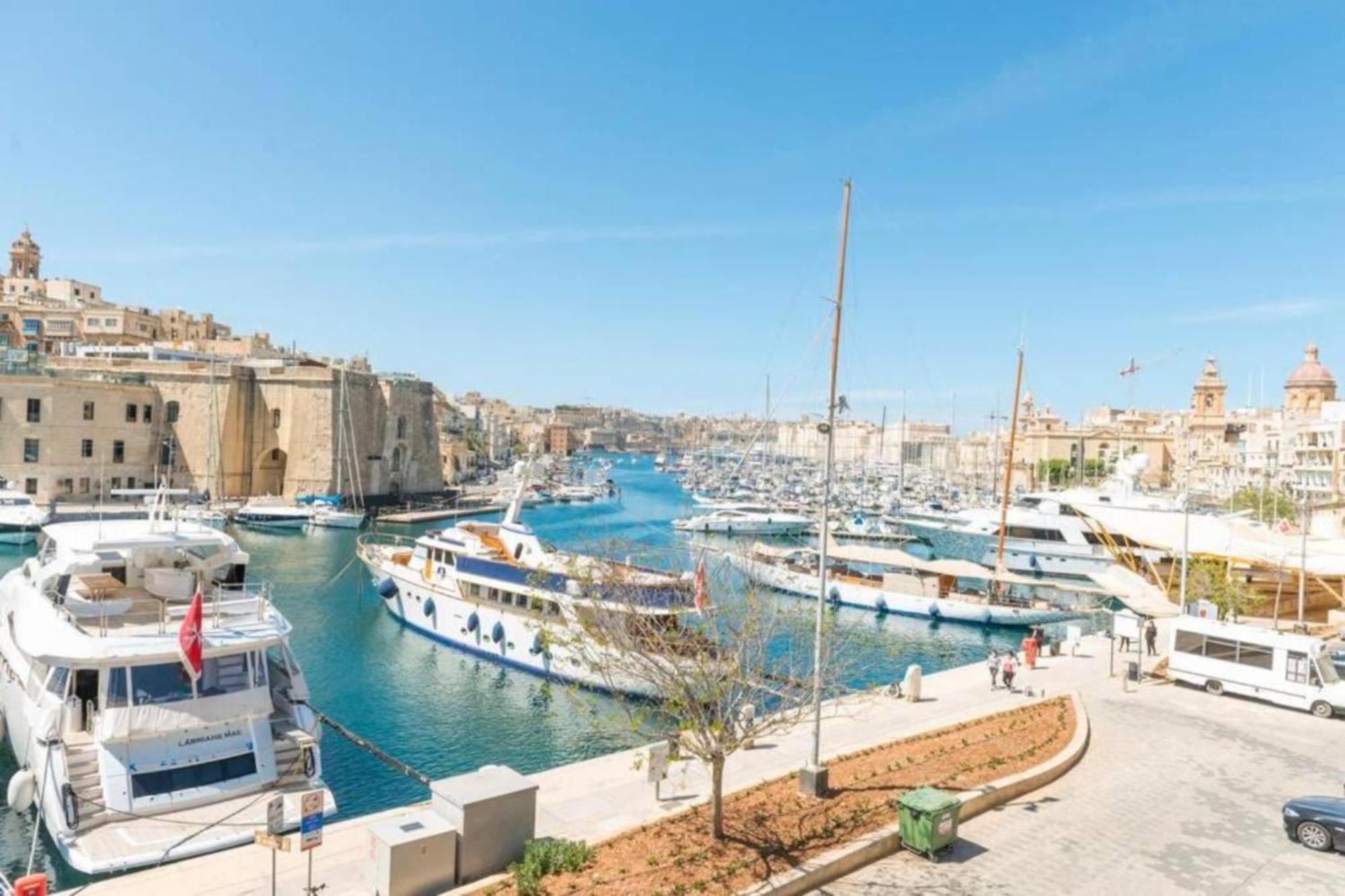 Authentic 1St Fl Apartment At The 3 Cities Marina Cospicua Dış mekan fotoğraf